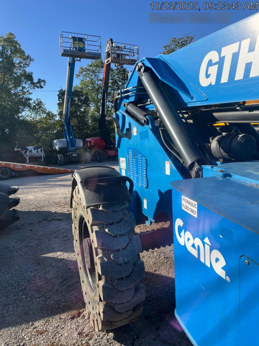 2019 Genie GTH-1056 Cab/Heat/AC, FF Tires, LED Work Lights, Beacon 60" QA Carriage, 60" Forks