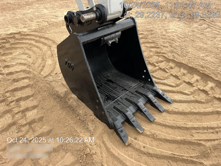2025 TAKEUCHI 24" Bucket Takeuchi