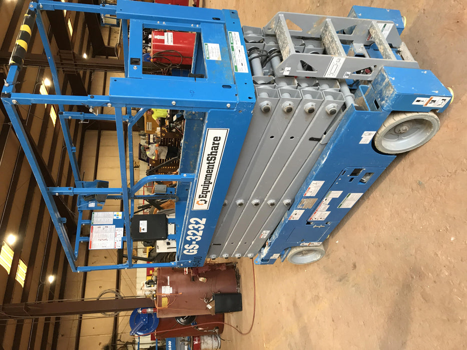 2019 Genie GS-1930 Fixed rails with chain Entry