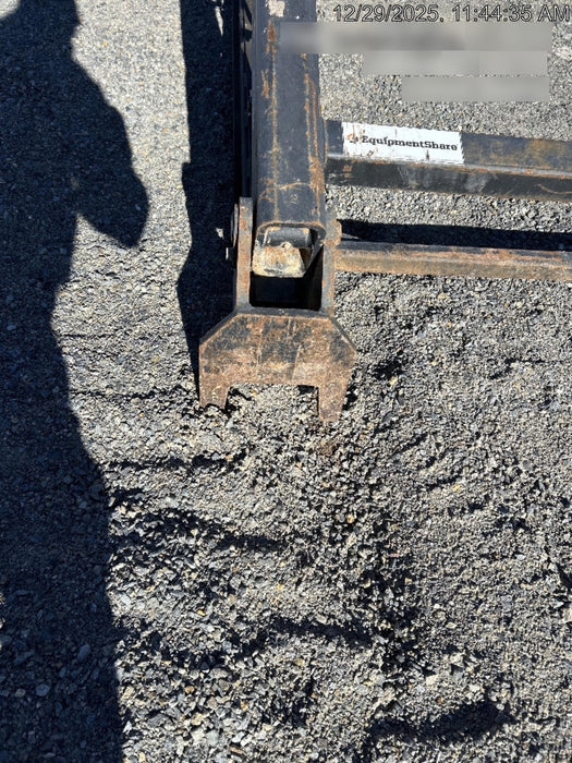 2024 ARROW MATERIAL HANDLING 049PG