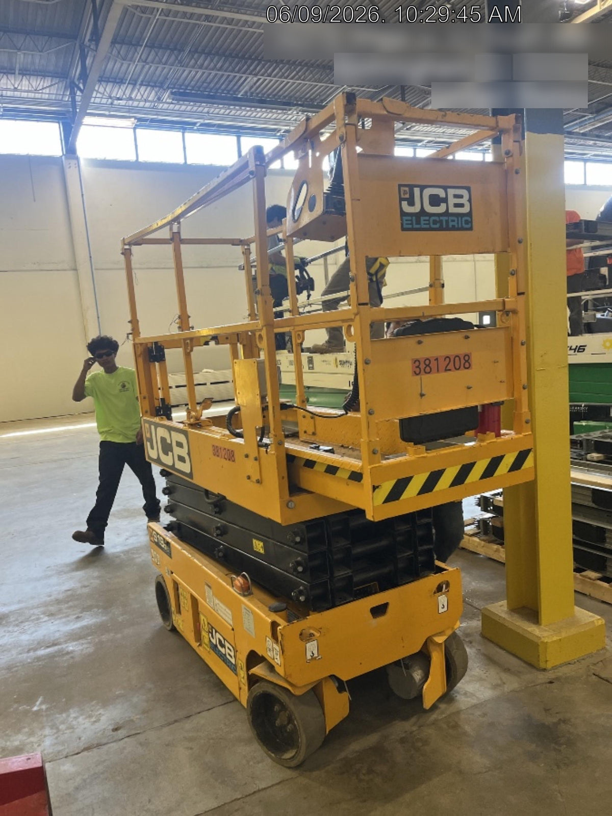 2024 JCB S1932E