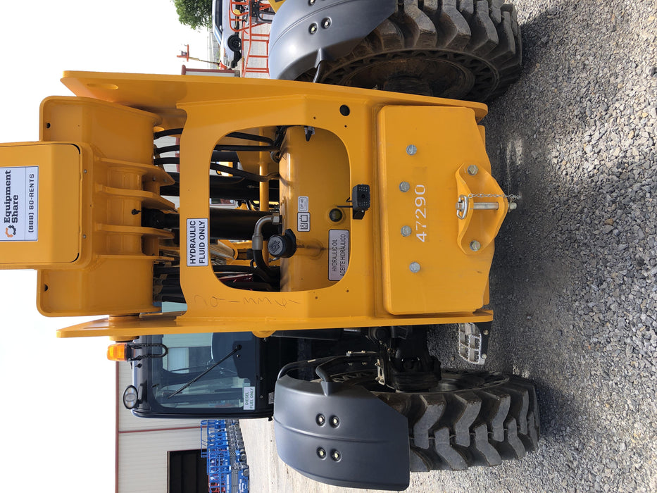 2019 JCB 509-42 Cab/Heat/Air, 74 HP, Solid Tires, STD Worklight, Beacon, Aux Hydraulics, Lifting Eye, Back up Alarm 66" Carriage/60" Forks