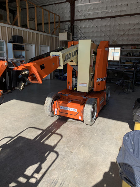 2021 JLG E300AJP