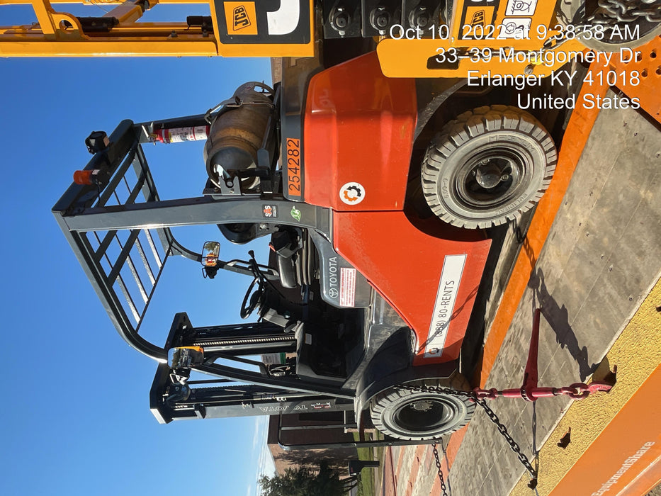 2022 TOYOTA 50-8FGU25