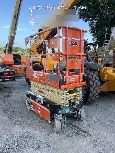2025 JLG ES1932