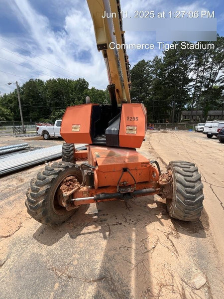 2016 JLG 660SJ