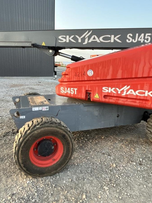 2017 SKYJACK SJ45T+
