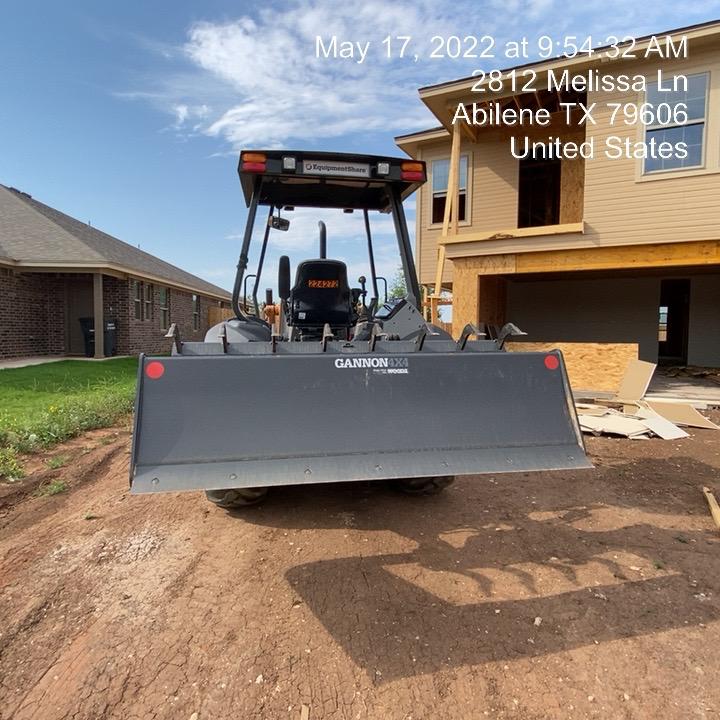 2022 CASE 570N EP