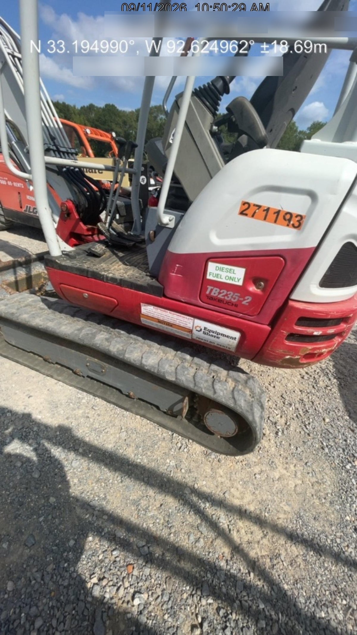 2022 TAKEUCHI TB235-2R