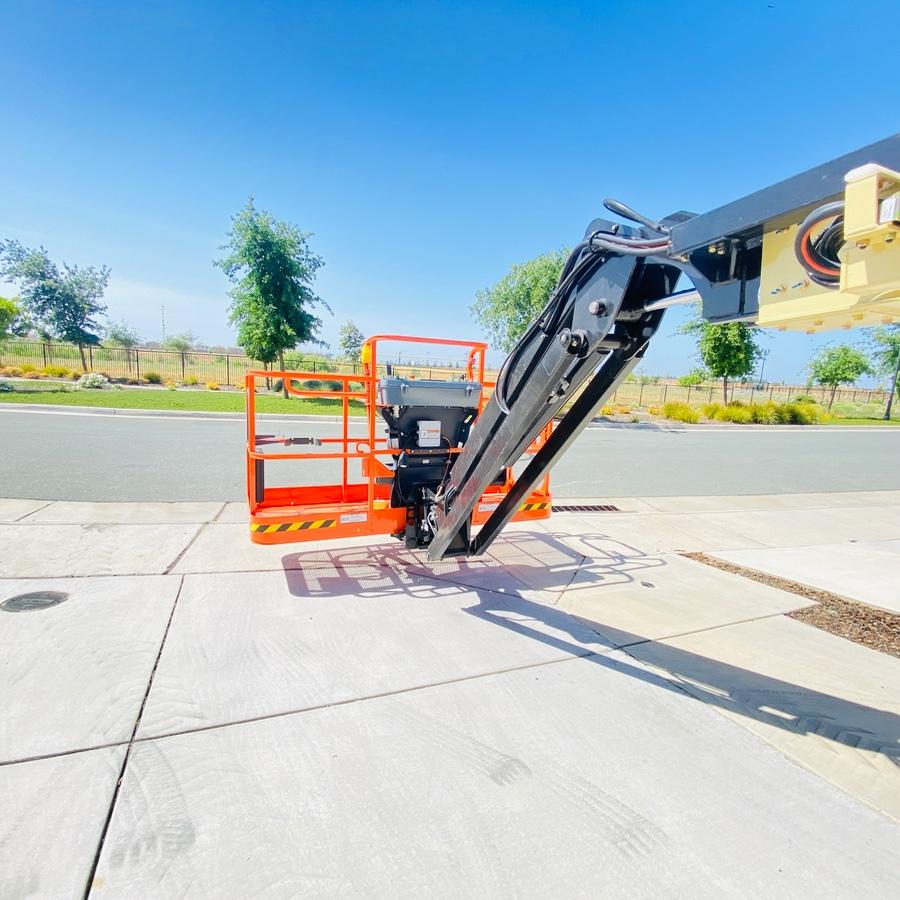 2025 JLG 460SJ