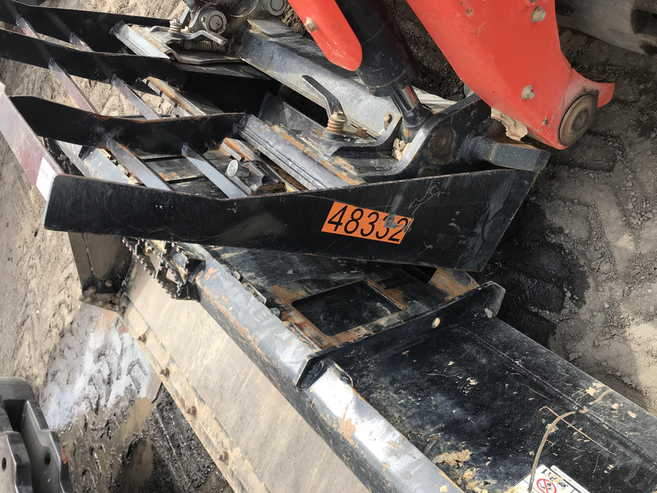 2019 ARROW MATERIAL HANDLING 60" Pallet Forks - Arrow