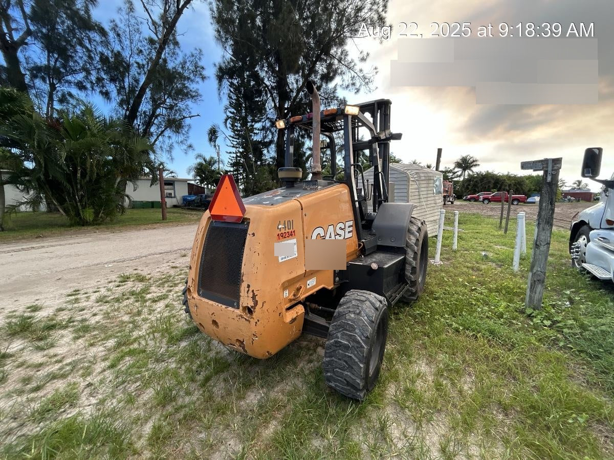 2017 CASE 586H