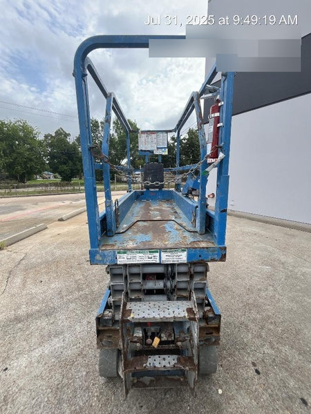 2017 Genie GS-1930 Genie GS-1930 Lift w/Fixed Rail and Chain Entry