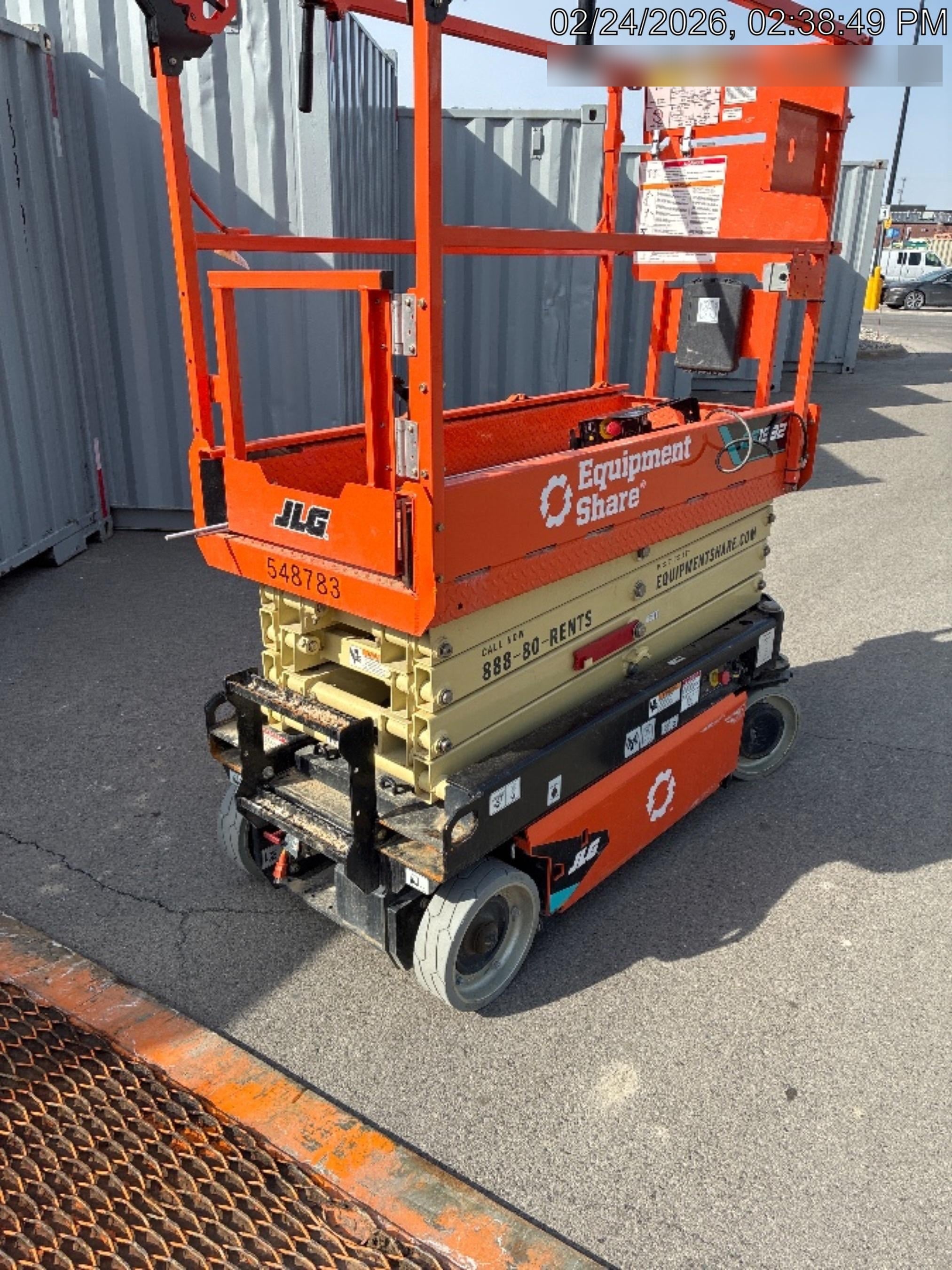 2025 JLG ES1932