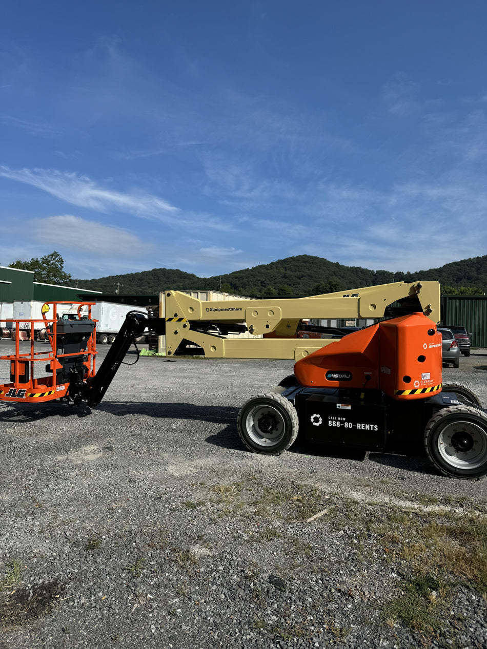 2024 JLG E450AJ