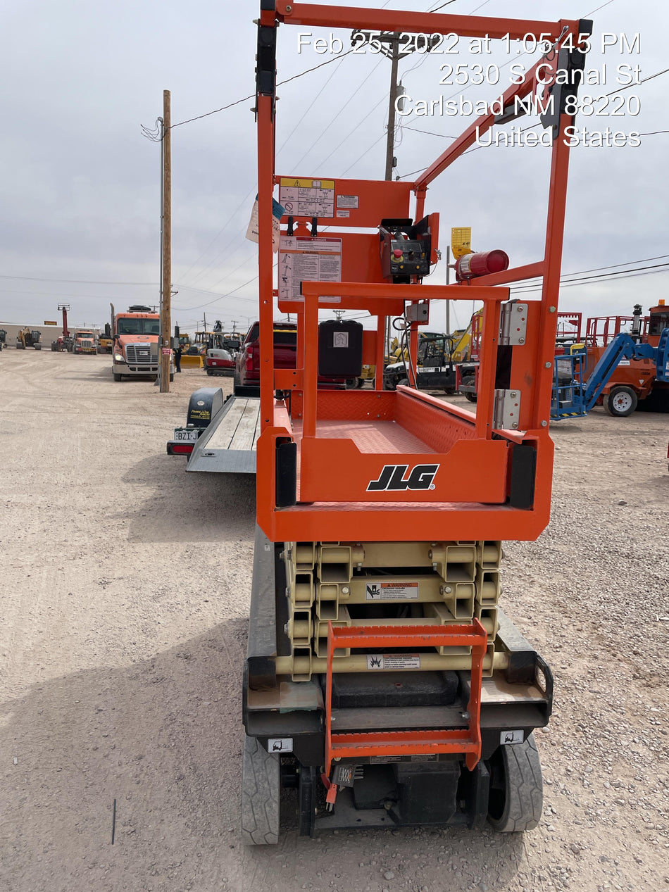 2021 JLG ES1932