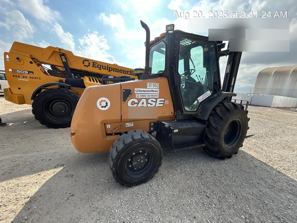 2021 CASE 588H