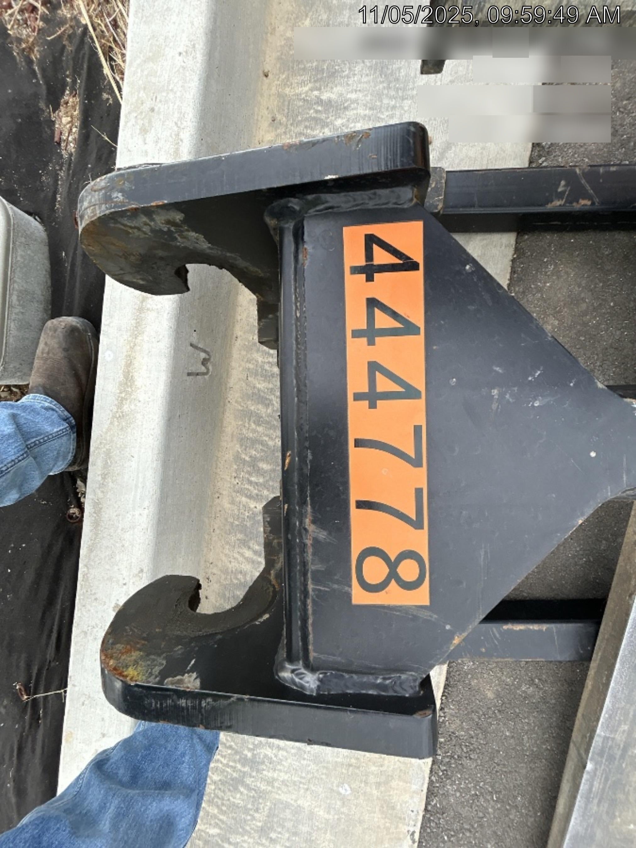 2024 JLG 1001275853