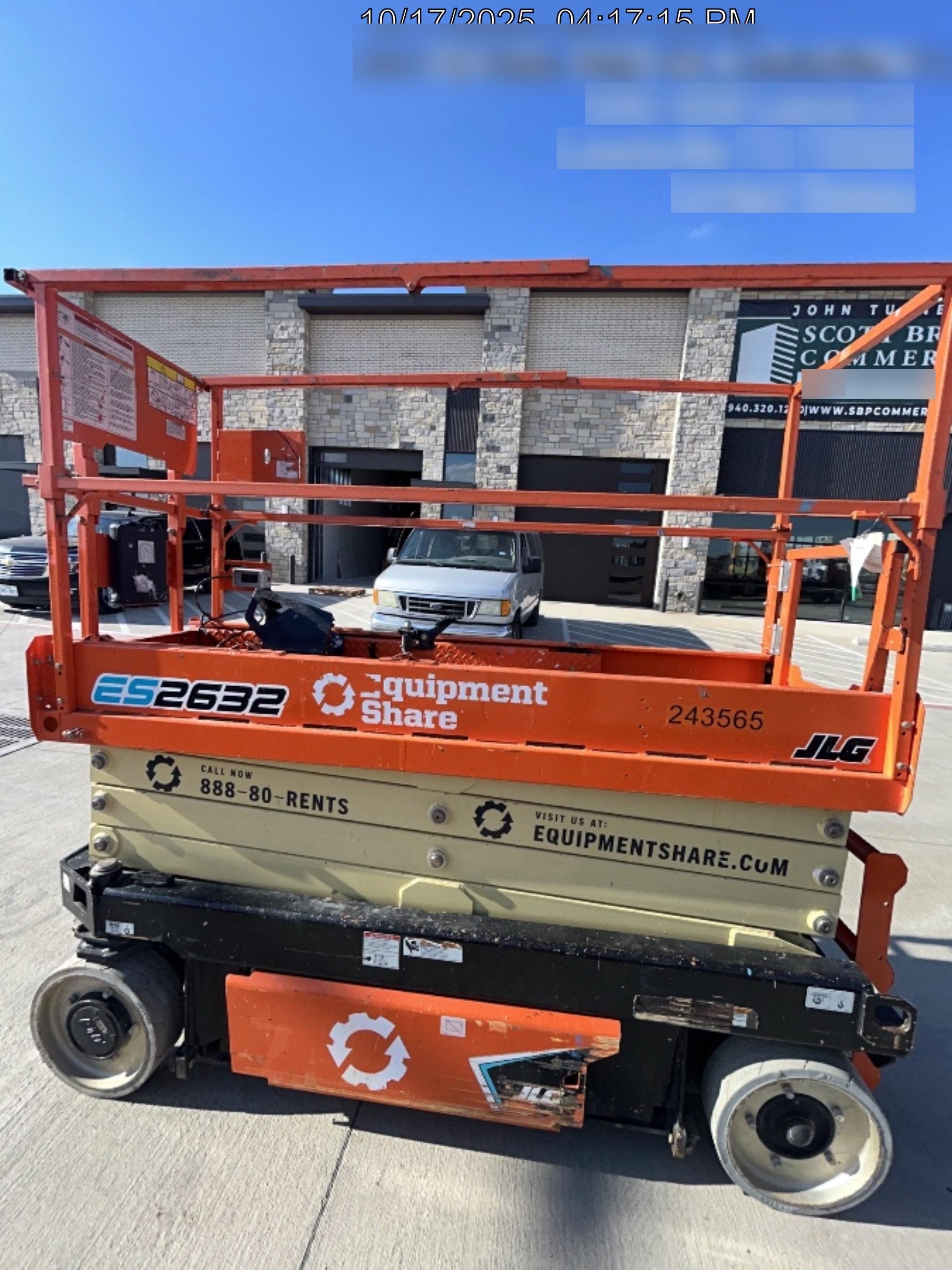 2022 JLG ES2632