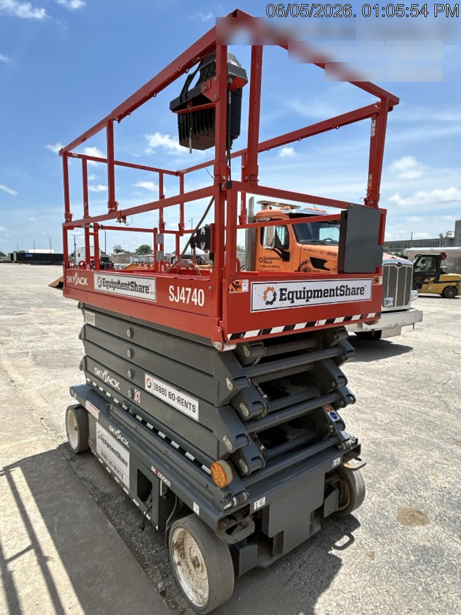 2021 SKYJACK SJ4740