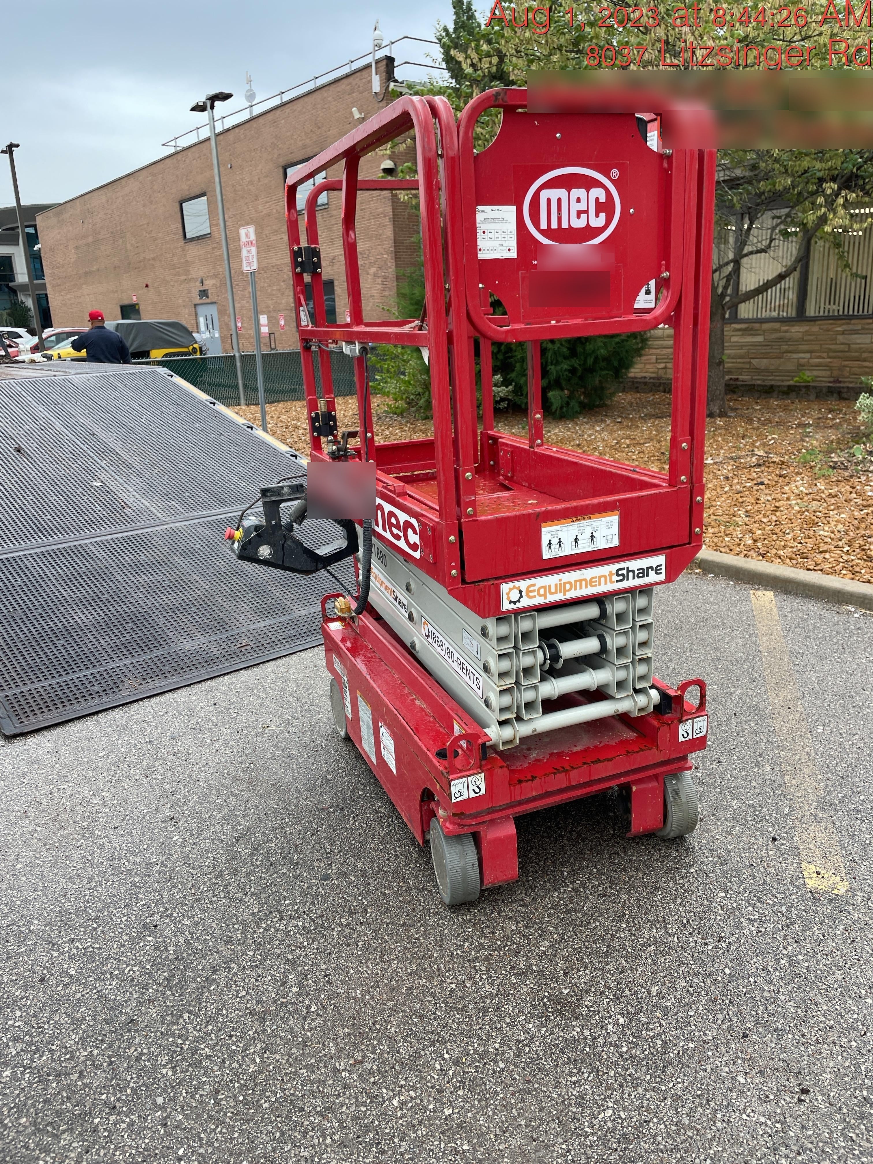 2019 MEC 1330SE MEC 1330SE w/ES Track Hardware, Full Extended 2 Year Warranty