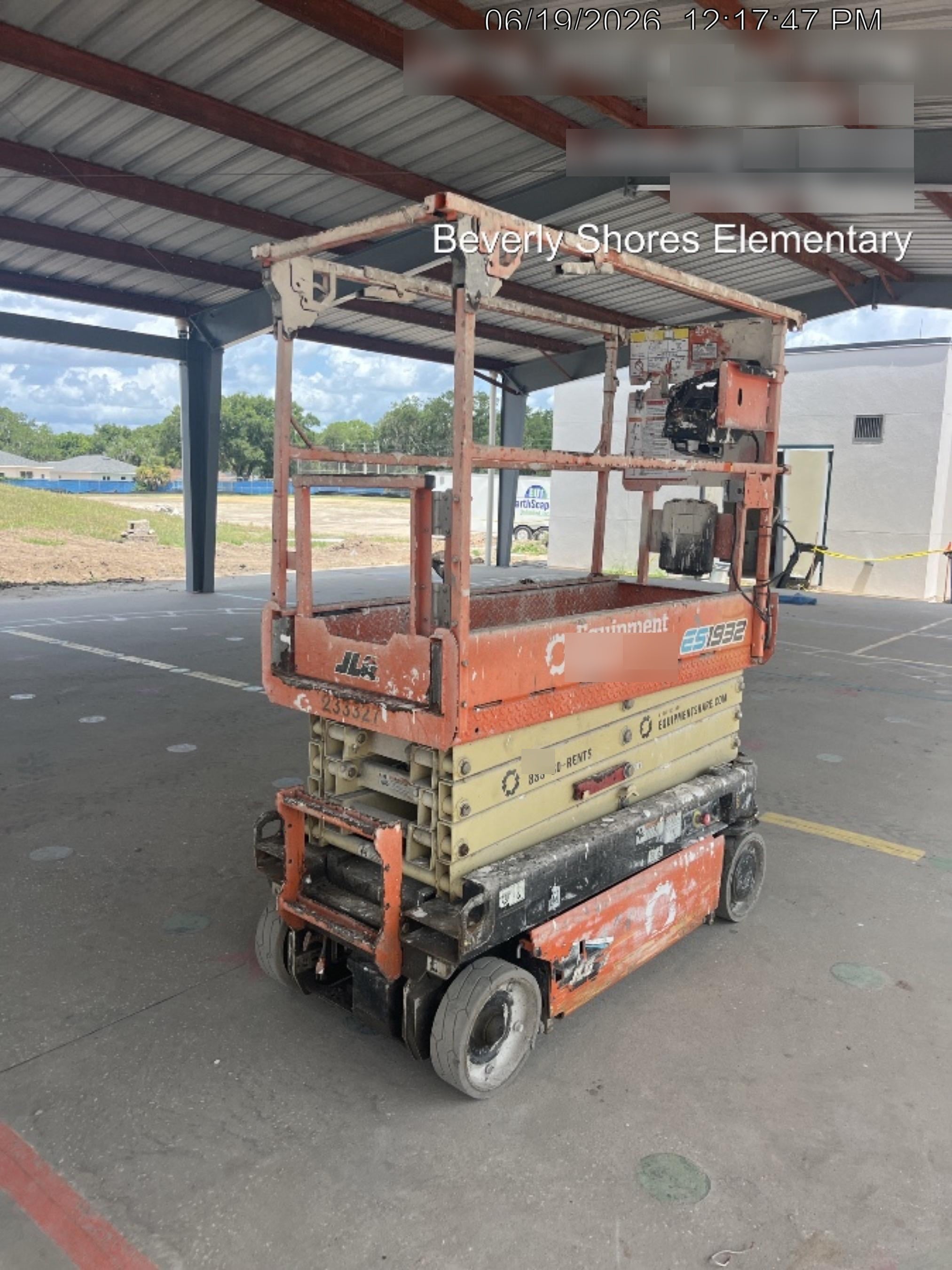 2022 JLG ES1932