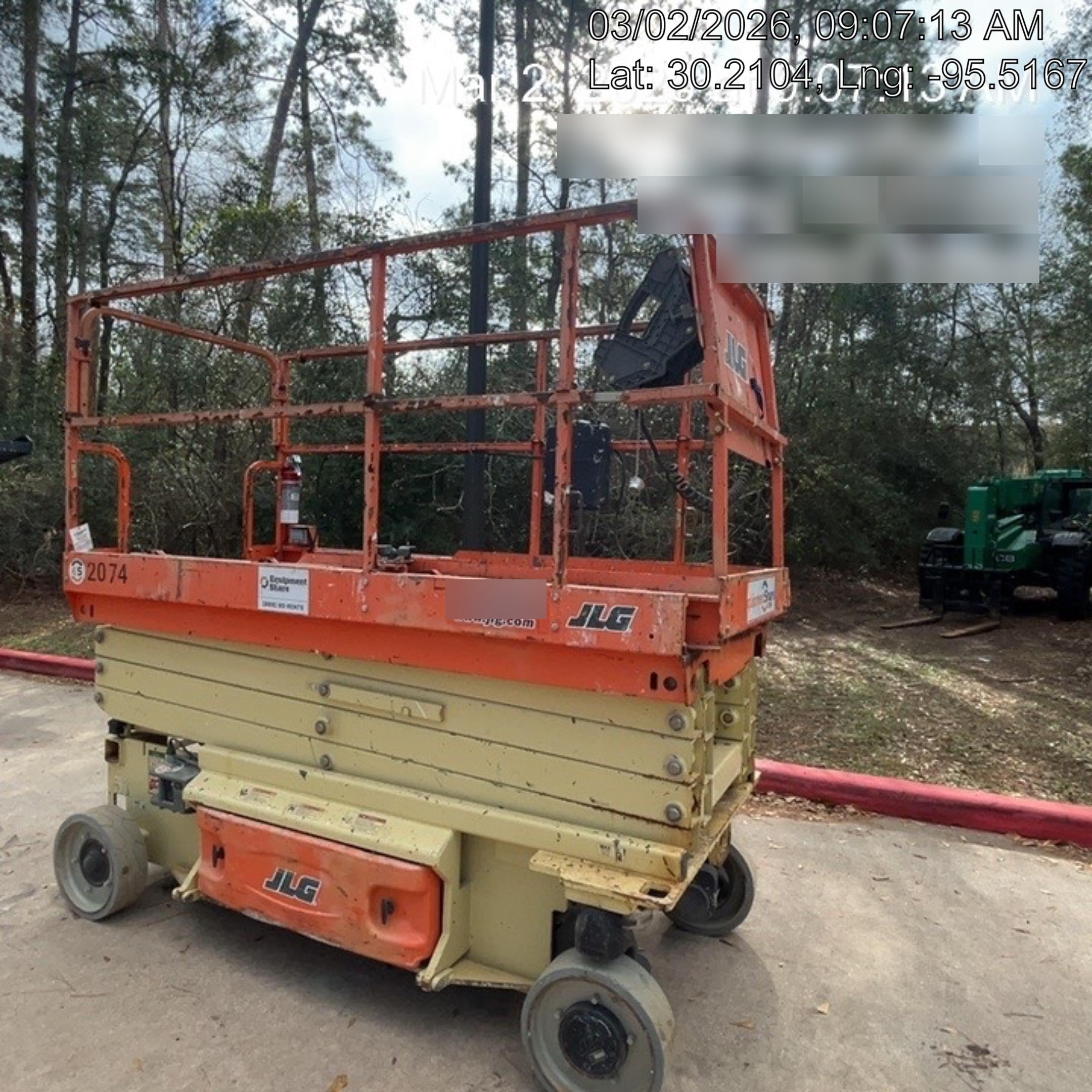 2016 JLG 3246ES