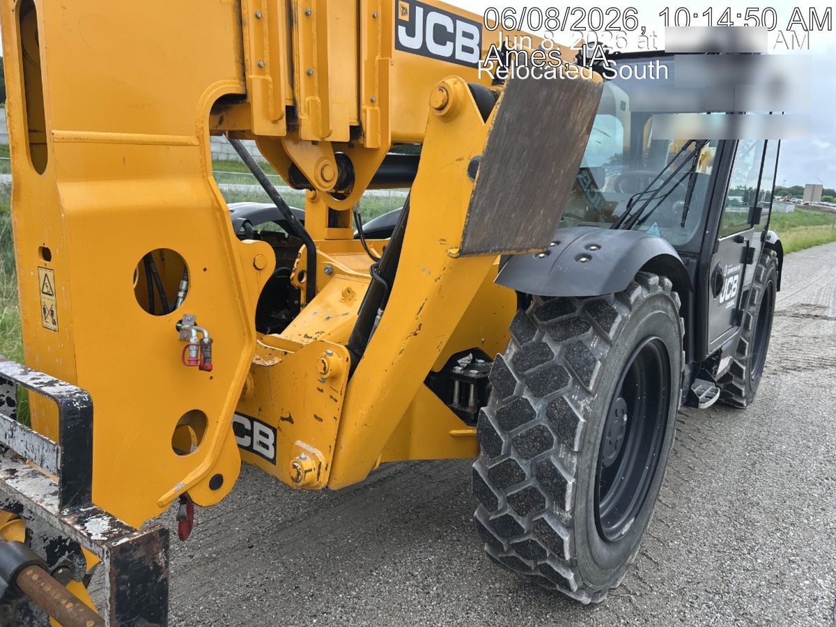 2023 JCB 510-56
