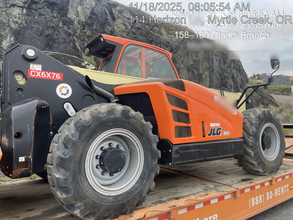 2021 JLG 1732