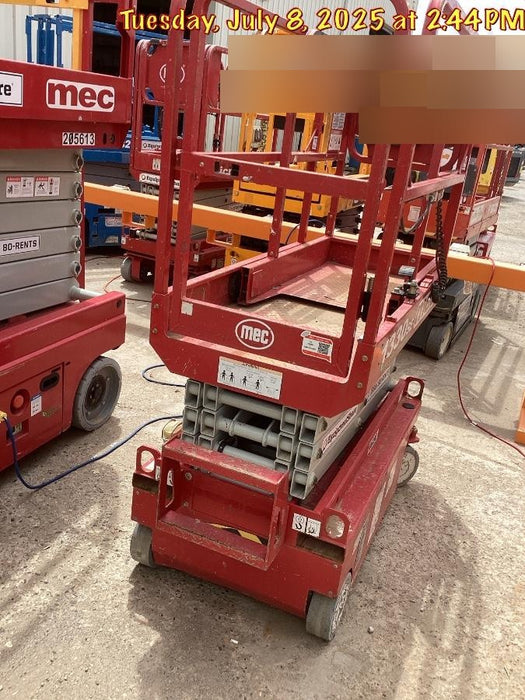 2020 MEC 1330SE Solid NM Tires, Steel Swing out Doors, LCS, Beacon, 900W Inverter