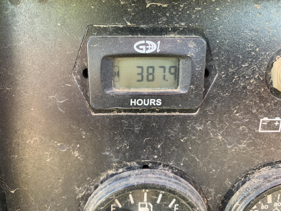 2019 Lincoln Electric Vantage 322 Welder Ready-Pak 3, Two wheel trailer, Fender and Light kit, Cable Rack