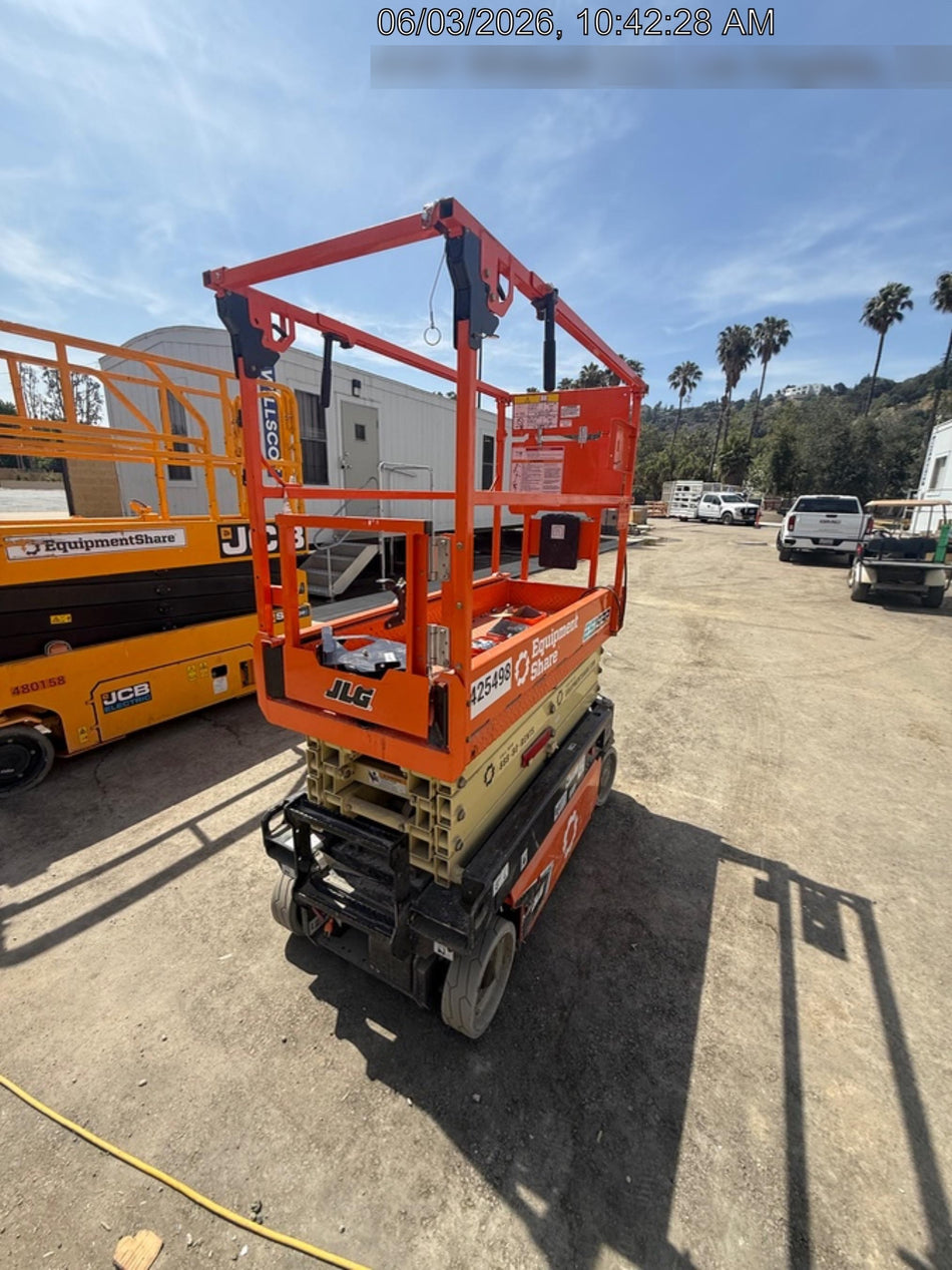 2024 JLG ES1932