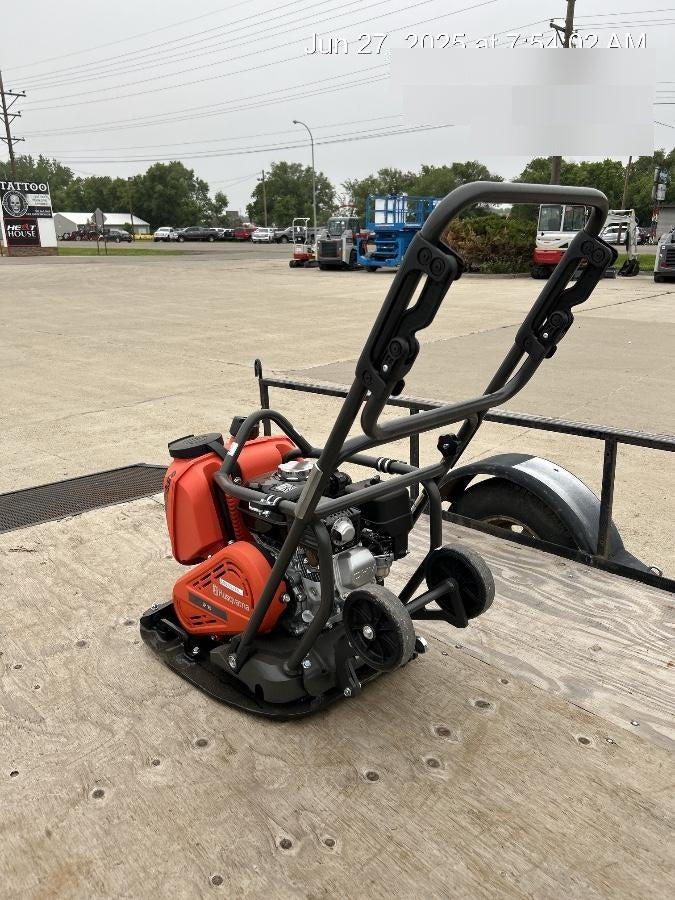 2025 HUSQVARNA LF75