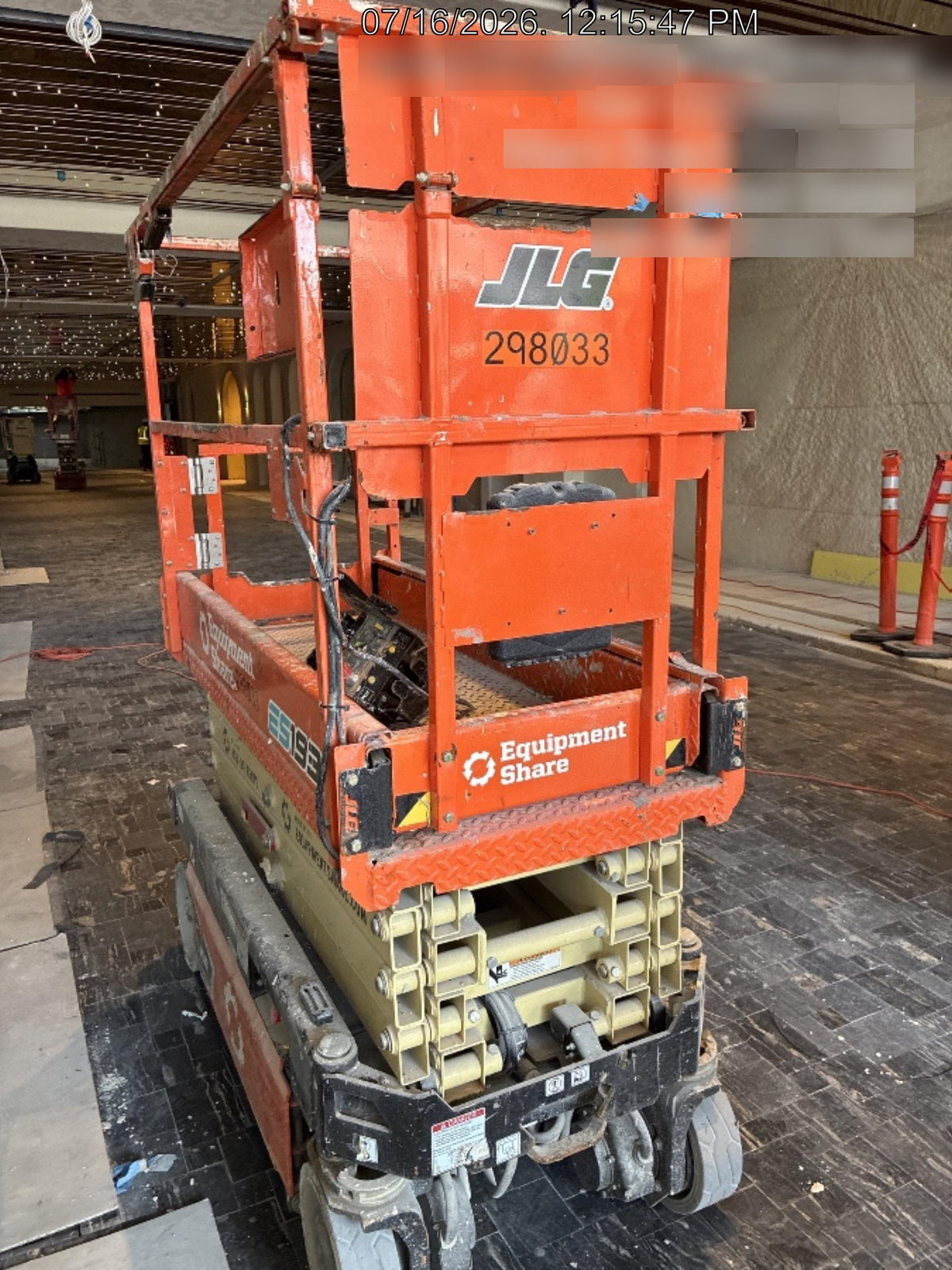 2023 JLG ES1932