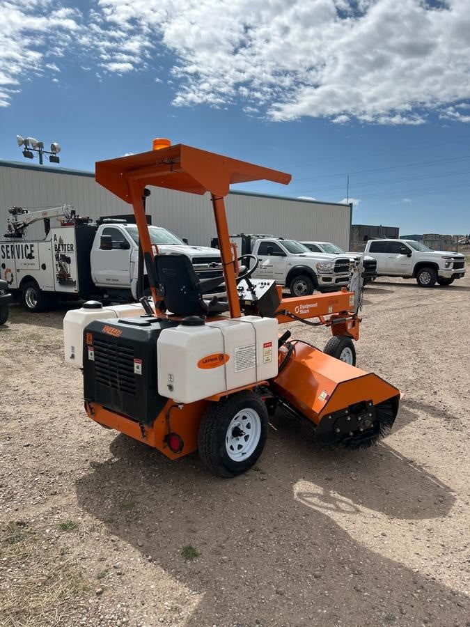 2023 LAYMOR SM-300