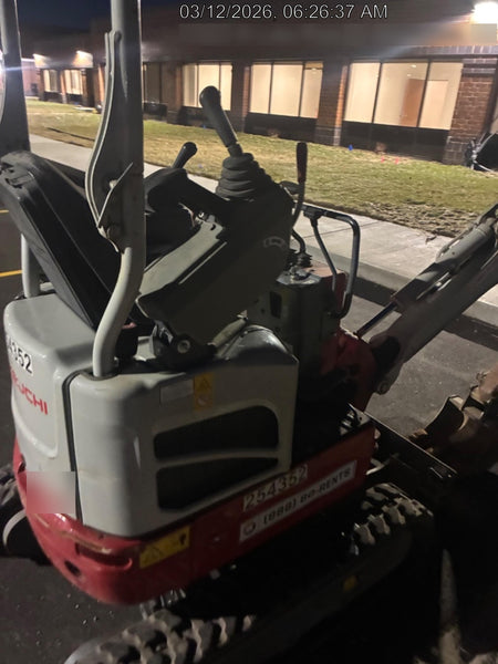 2022 TAKEUCHI TB210R
