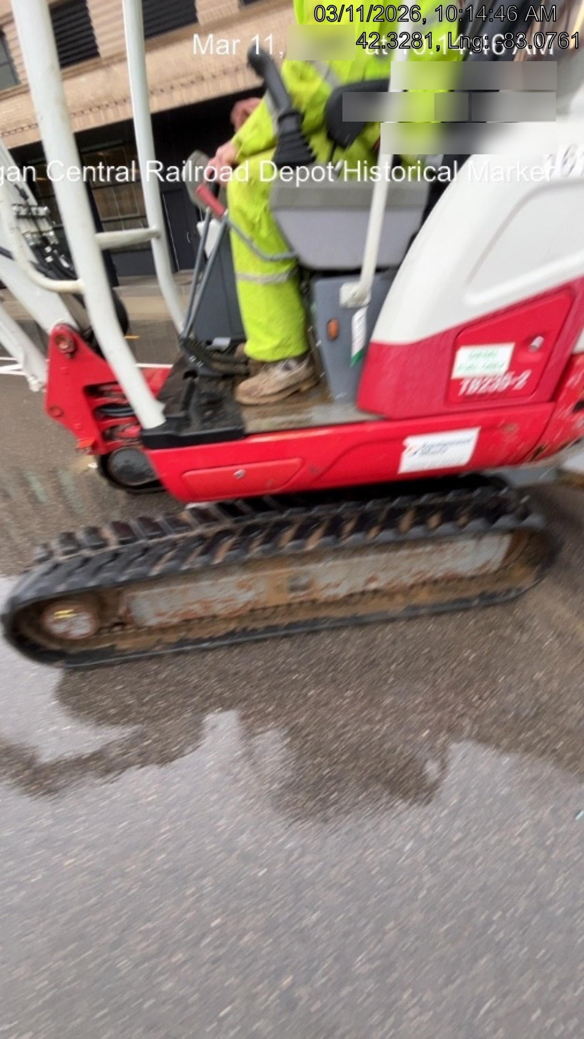 2021 TAKEUCHI TB235-2R