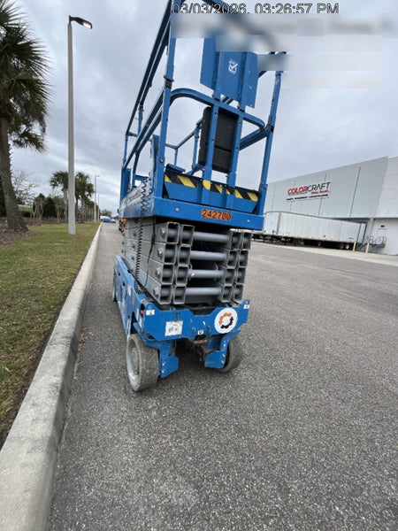 2022 GENIE GS-3232
