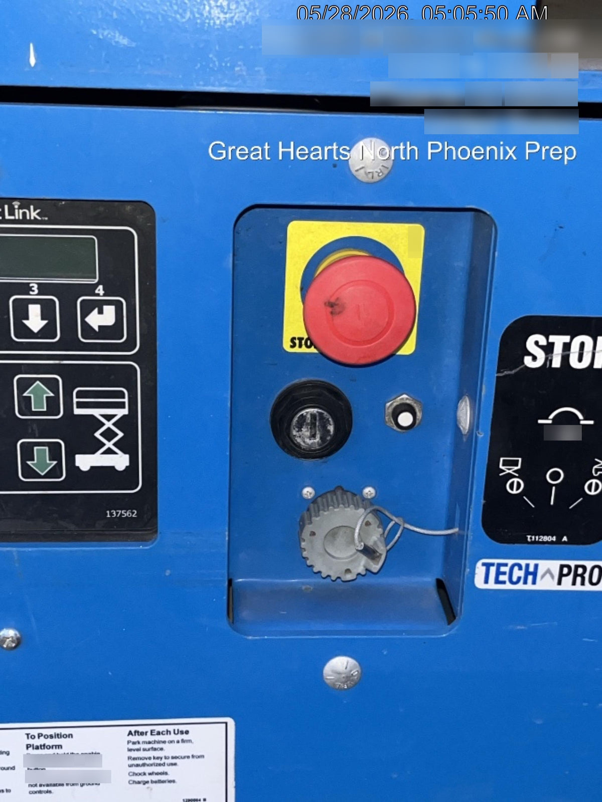 2023 GENIE GS-2632
