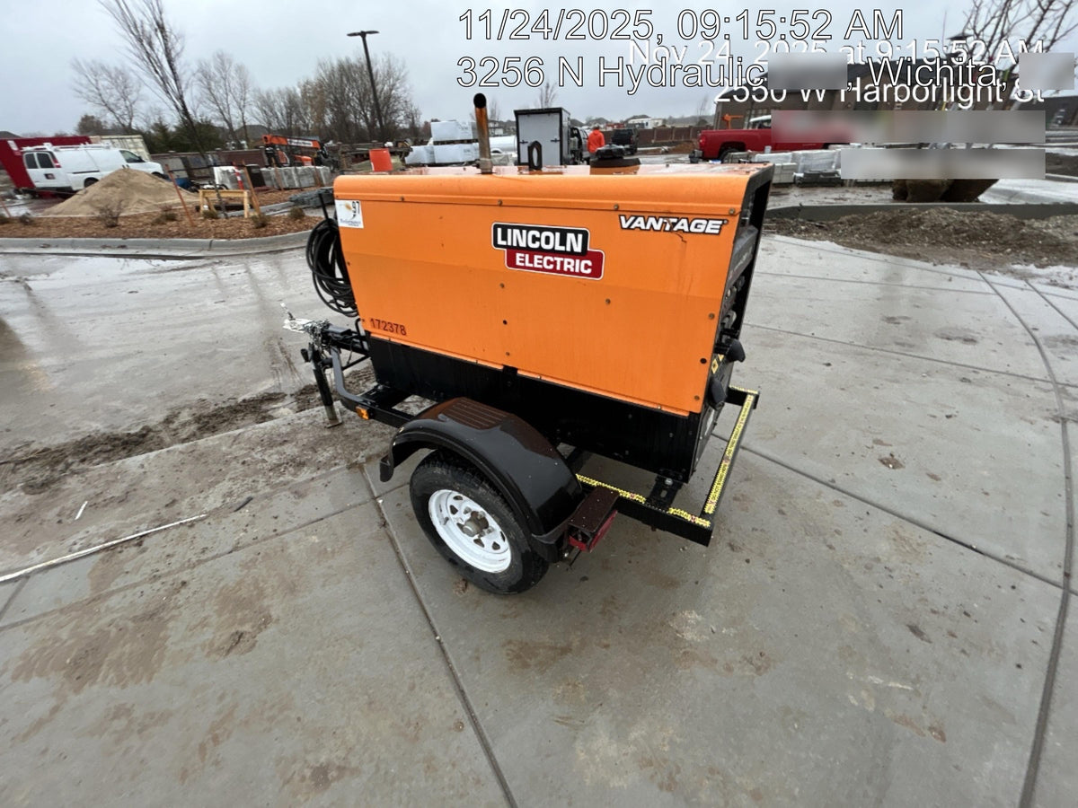 2021 Lincoln Electric Vantage 322 Vantage 322 Ready Pak 3 w/ Decals, ORANGE (includes trailer, cable rack, fender light kit) NO Telematics