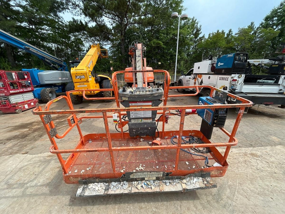 2019 JLG 660SJ