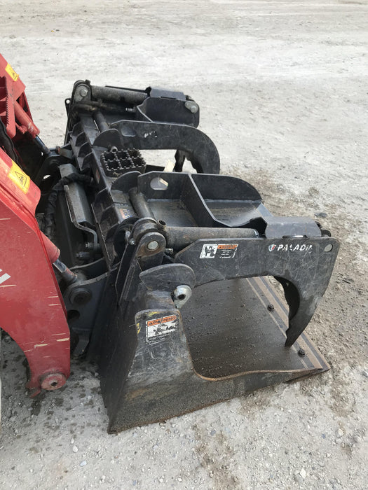 2020 PALADIN 72" Scrap Grapple Bucket - Paladin