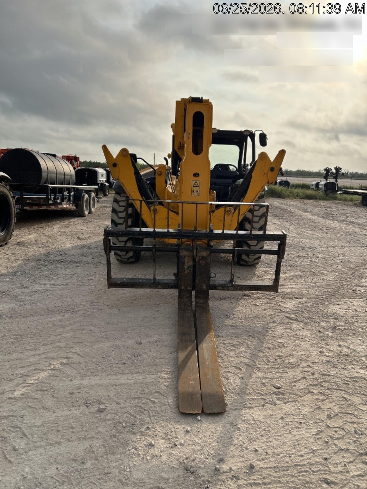 2023 JCB 510-56