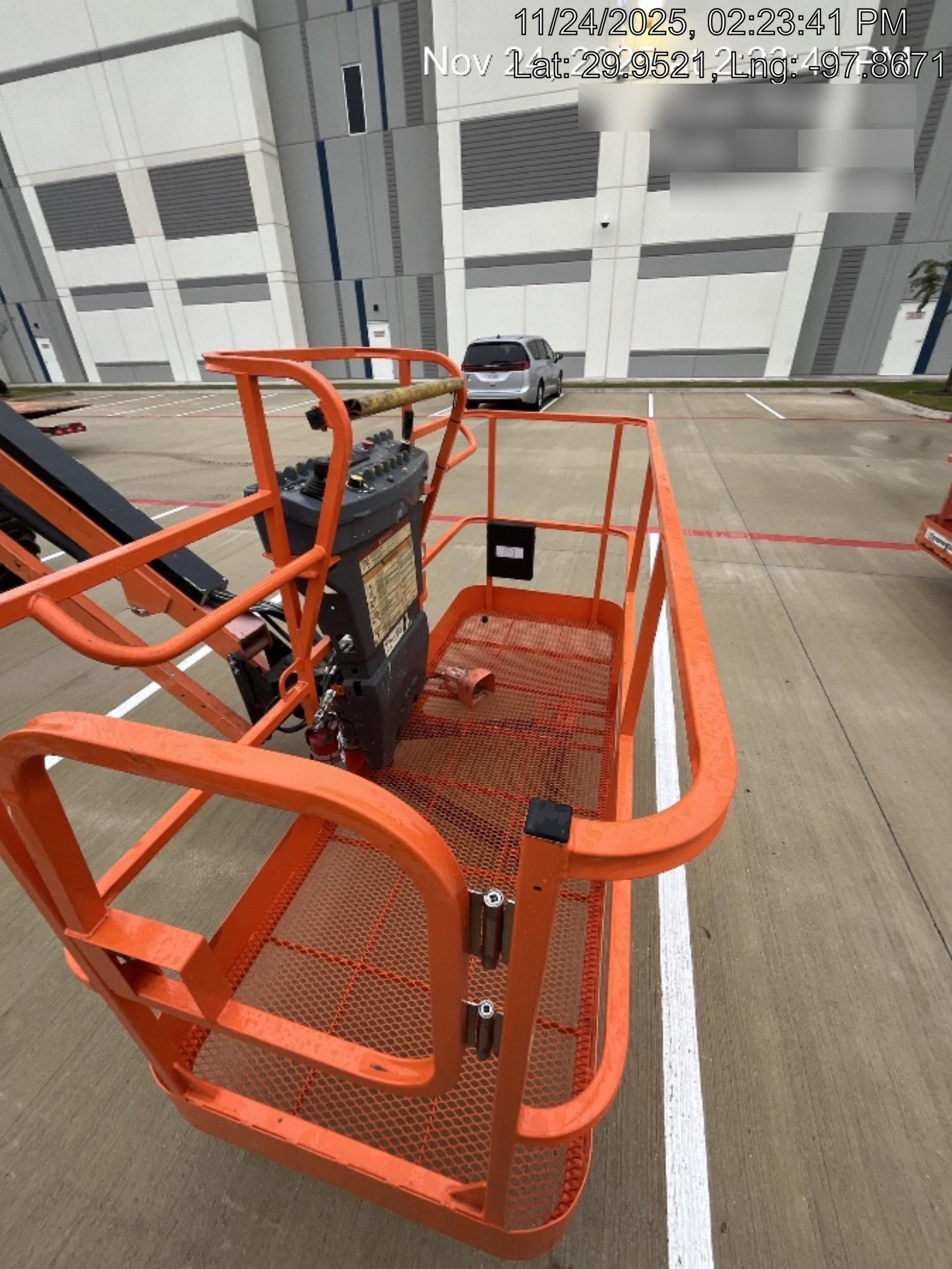 2019 JLG 600AJ