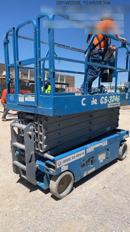 2018 Genie GS-3246 Genie GS-3246 w/Folding rails, Full height swing gate