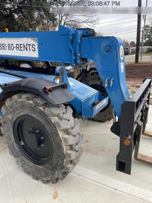2018 Genie GTH-636 Genie GTH-636 w/Open ROPS, Work Lights, Solid Tires, RH Cab Mesh, Beacon, 48" Carriage and Forks
