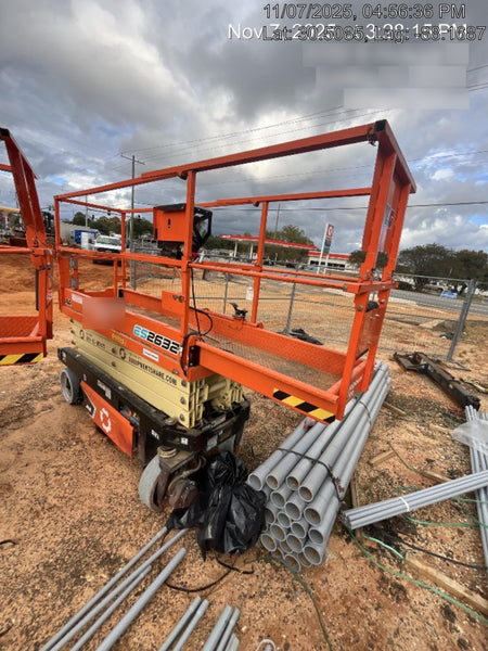 2023 JLG ES2632
