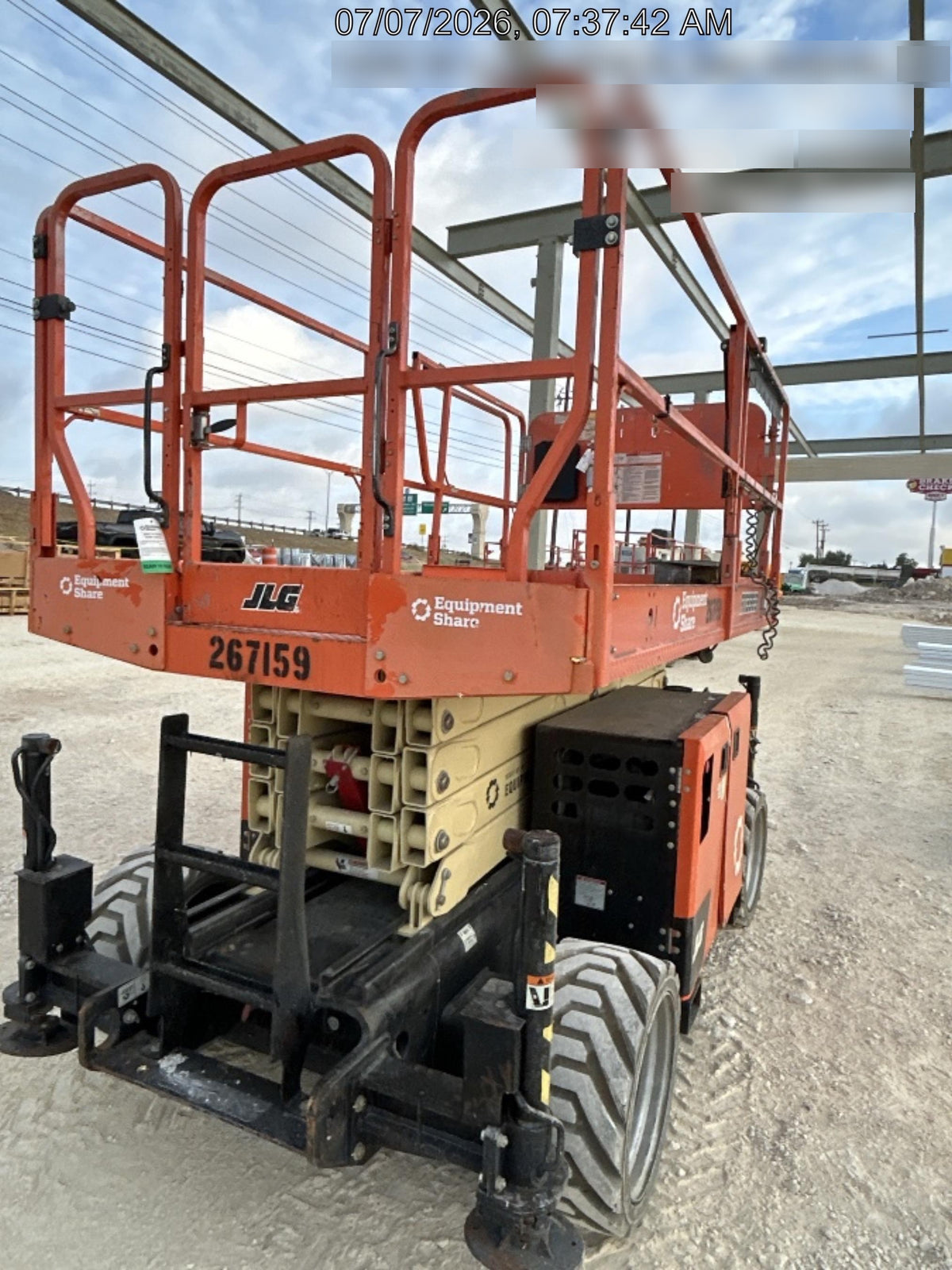 2022 JLG RT3369