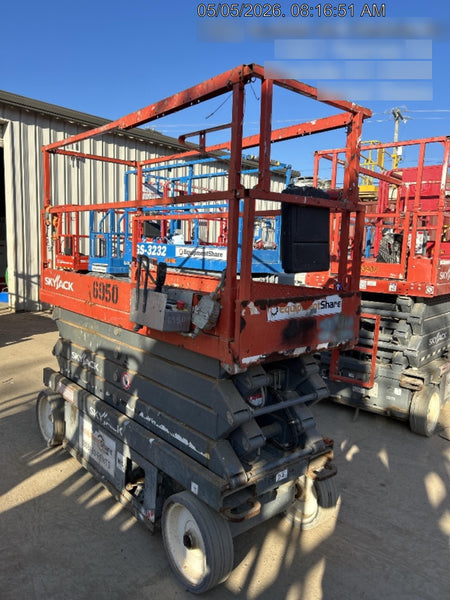 2018 Skyjack SJIII-3226 Skyjack SJIII3226 Scissor Lift w/Trojan Batteries