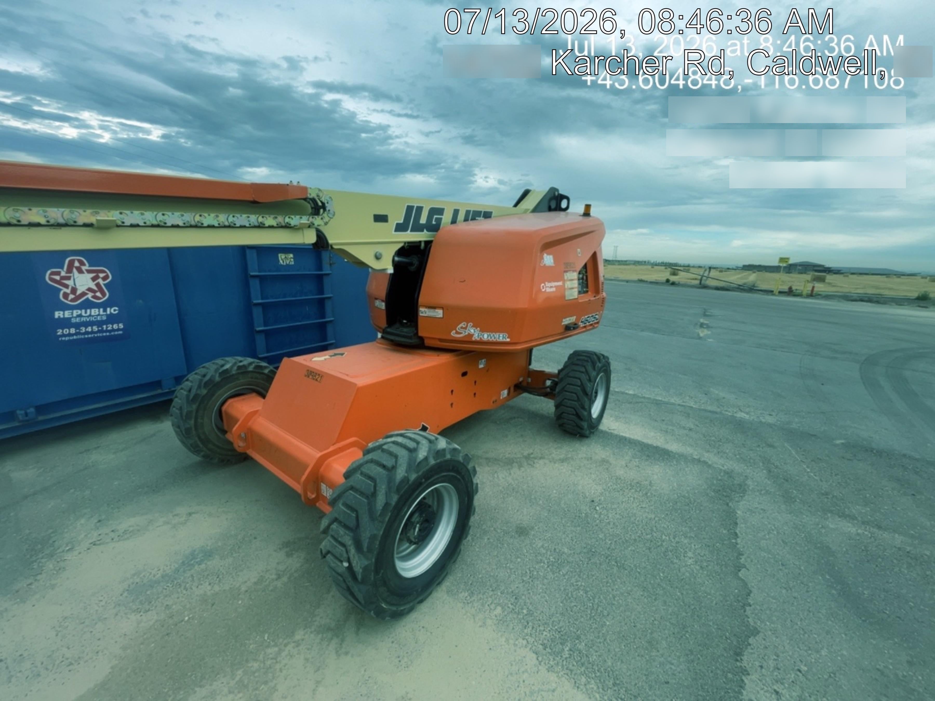2023 JLG 460SJ